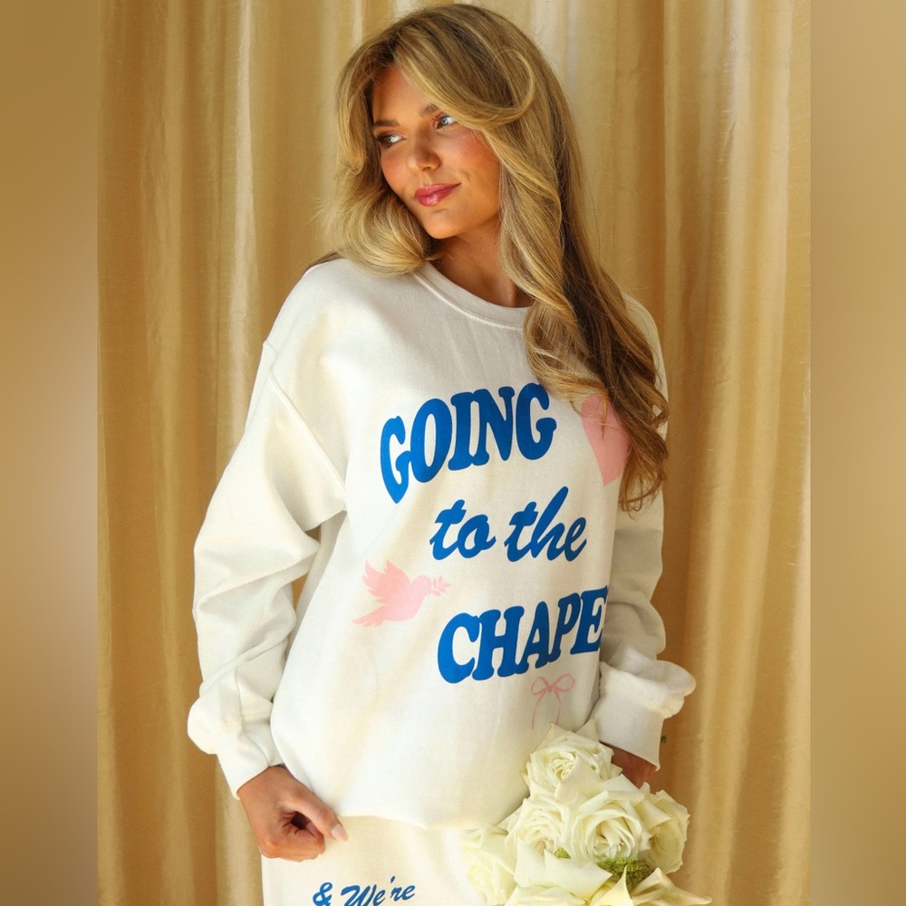 Friday + Saturday Women's White Graphic Sweater